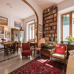 Colosseo Holiday House , Roma Italia